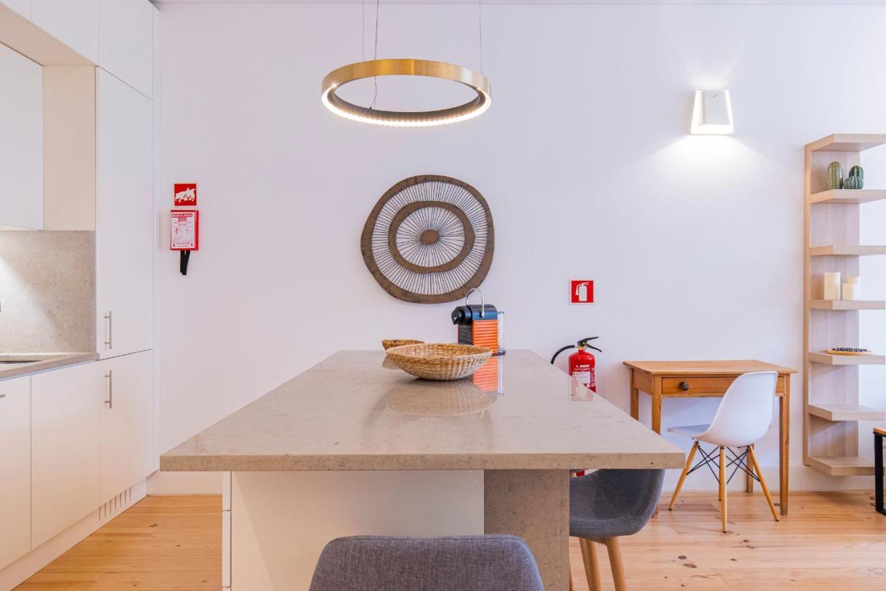 Modern Rustic Flat In Santos By Lovelystay 리스본 외부 사진